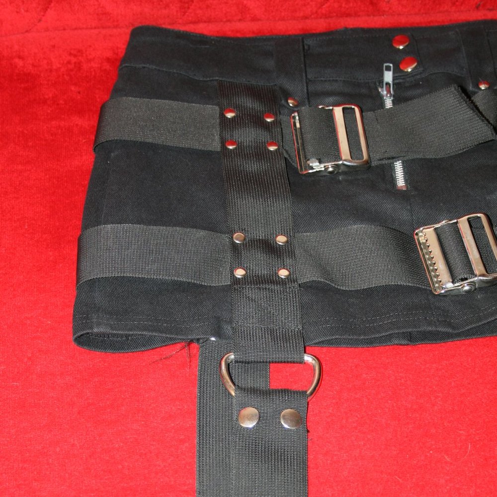 DO NOT PURCHASE Institionalized Stretch Twill M Damage